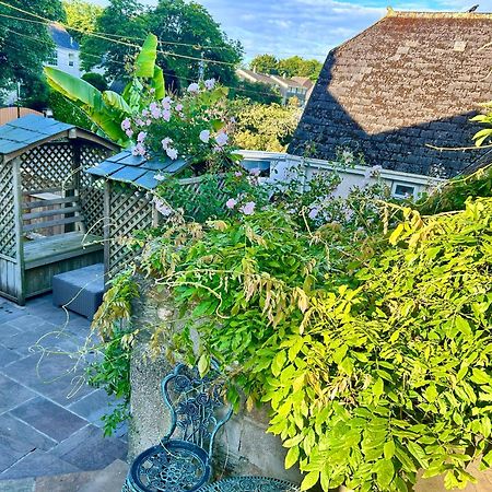 Spacious Cottage In The Village Of Wembury Buitenkant foto